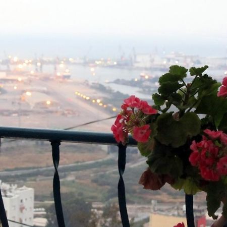 The Artist'S House Overlooking The Bay Of Haifa Luaran gambar