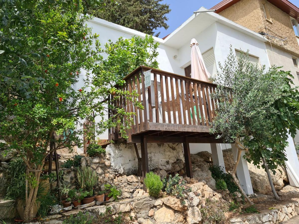 The Artist'S House Overlooking The Bay Of Haifa Luaran gambar